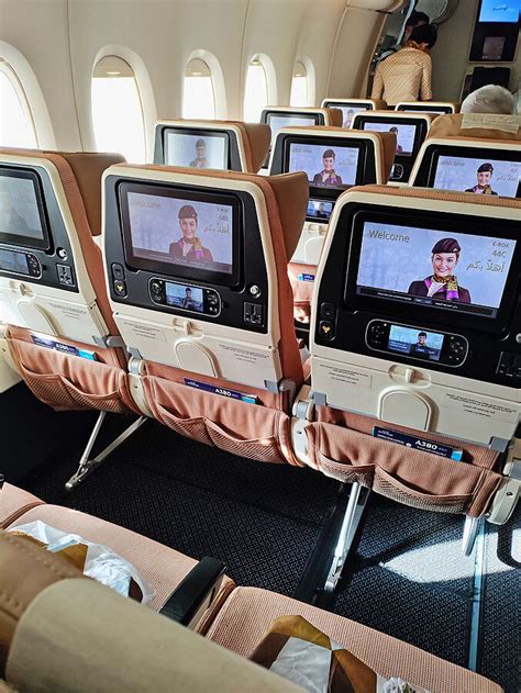 Etihad Airways Customer Reviews .